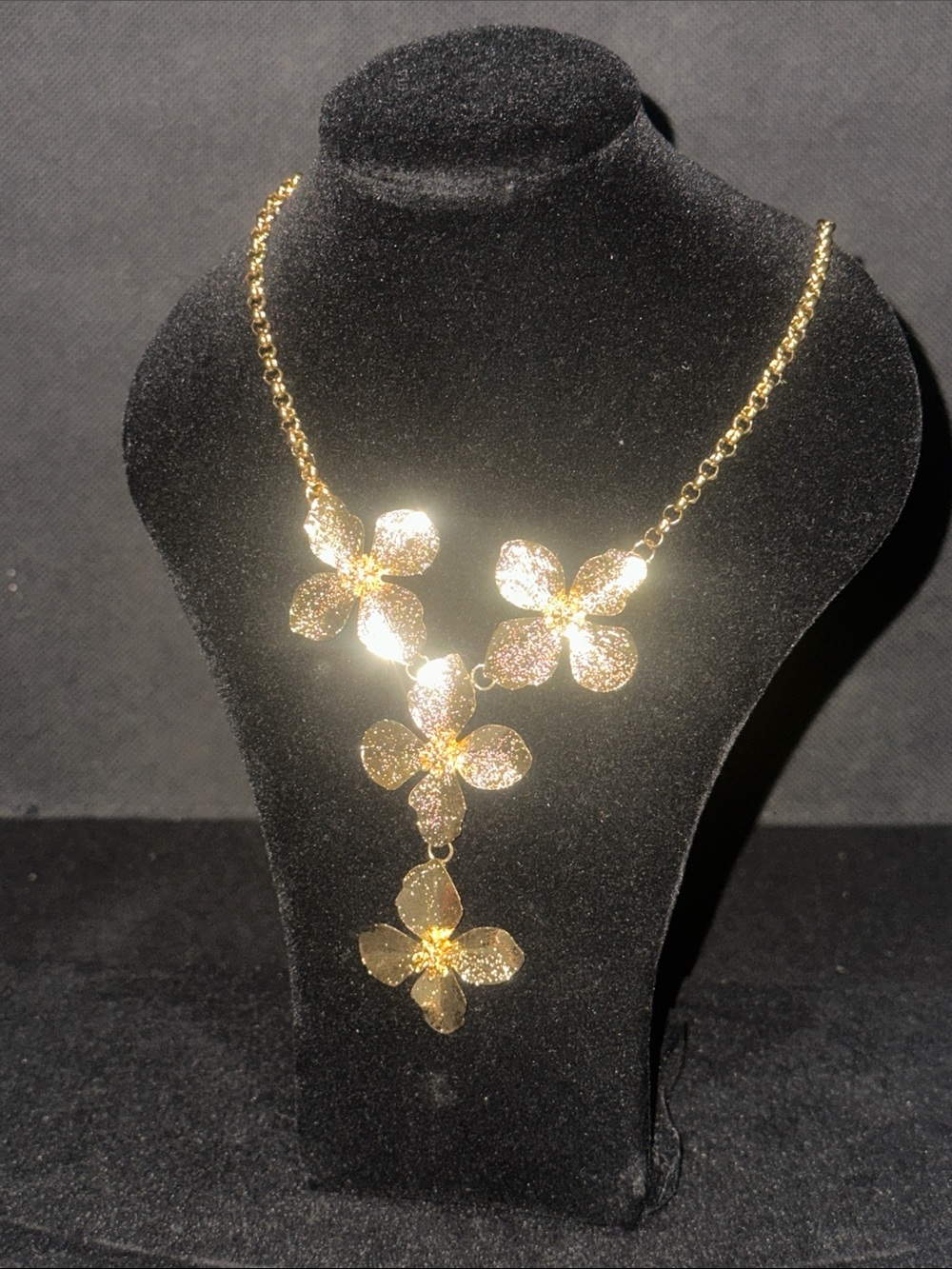 Gold Floral Statement Necklace - Gold Flower Pendant Necklace